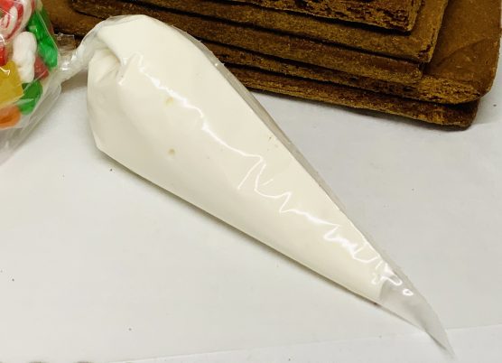 White Royal Icing Bags - 4 oz